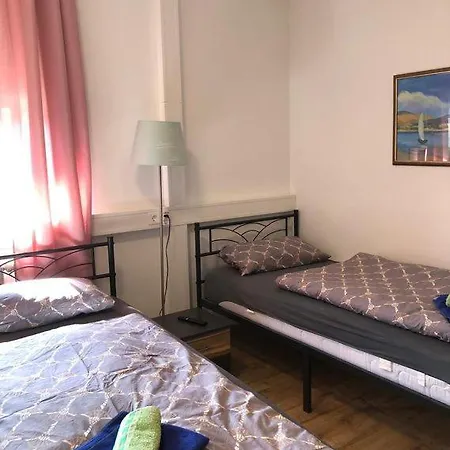 Aparthotel Schicke In Messenaehe *